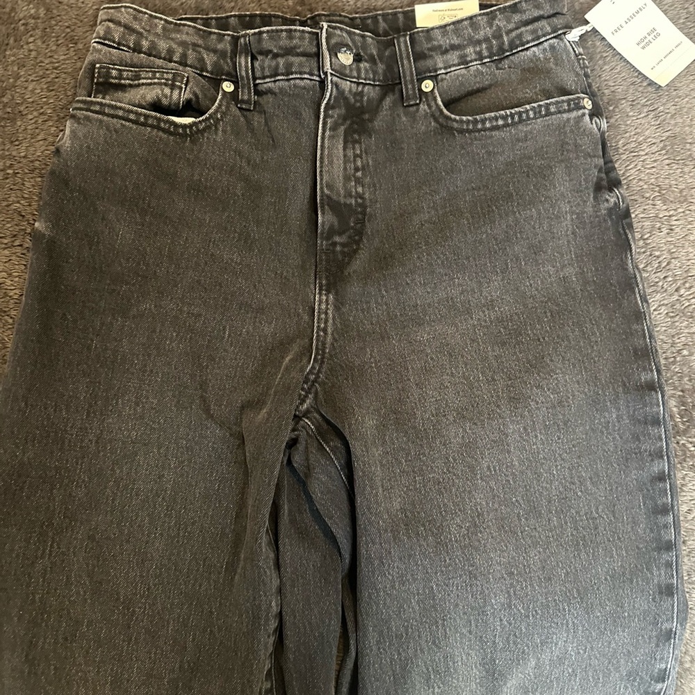 High-Rise Women's Black Wash Jeans